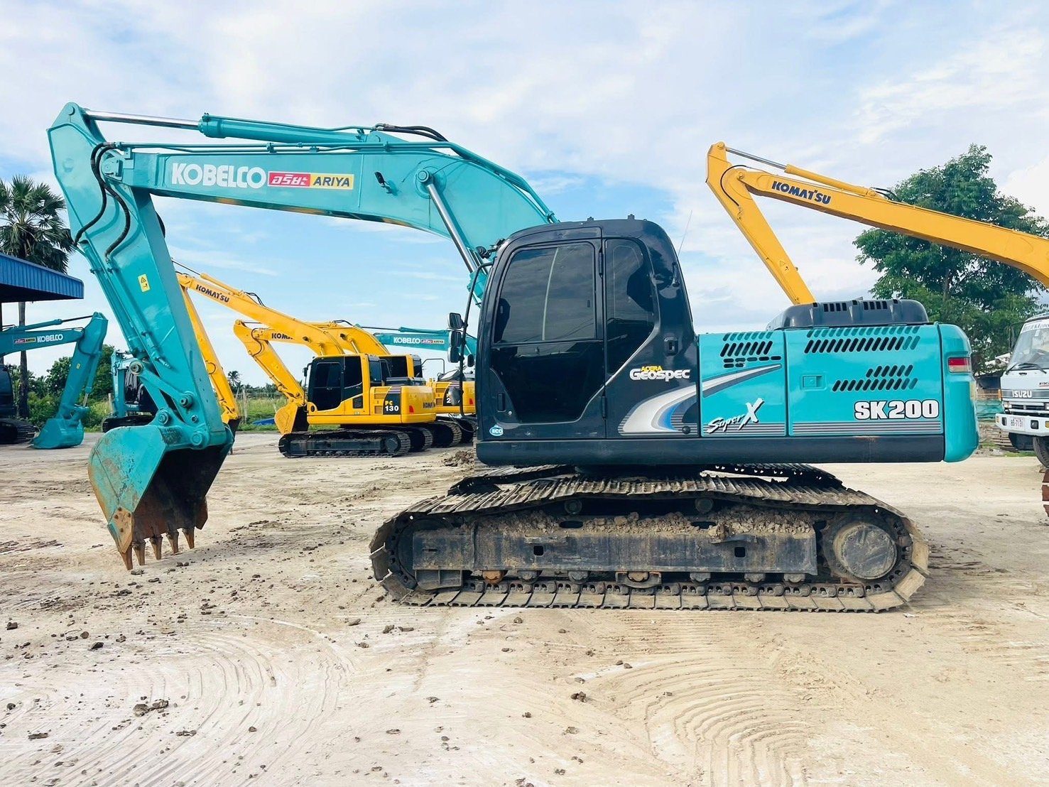 SK200-8YN12 สุเปอร ไฟฟ้าครบ ระบบเต็ม เครื่องปั้มแห้ง เอวแน่น