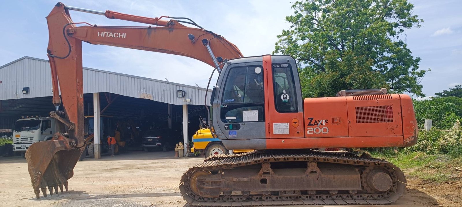Hitachi Zx200-1 รถพร้อมใช้งาน Hitachi Zx200-1 รถพร้อมใช้งาน