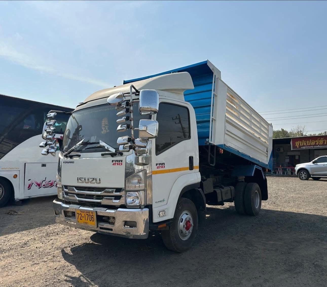 6ล้อดั้มพ์ ISUZU 210 กะบะยาว 4.0.เมตร