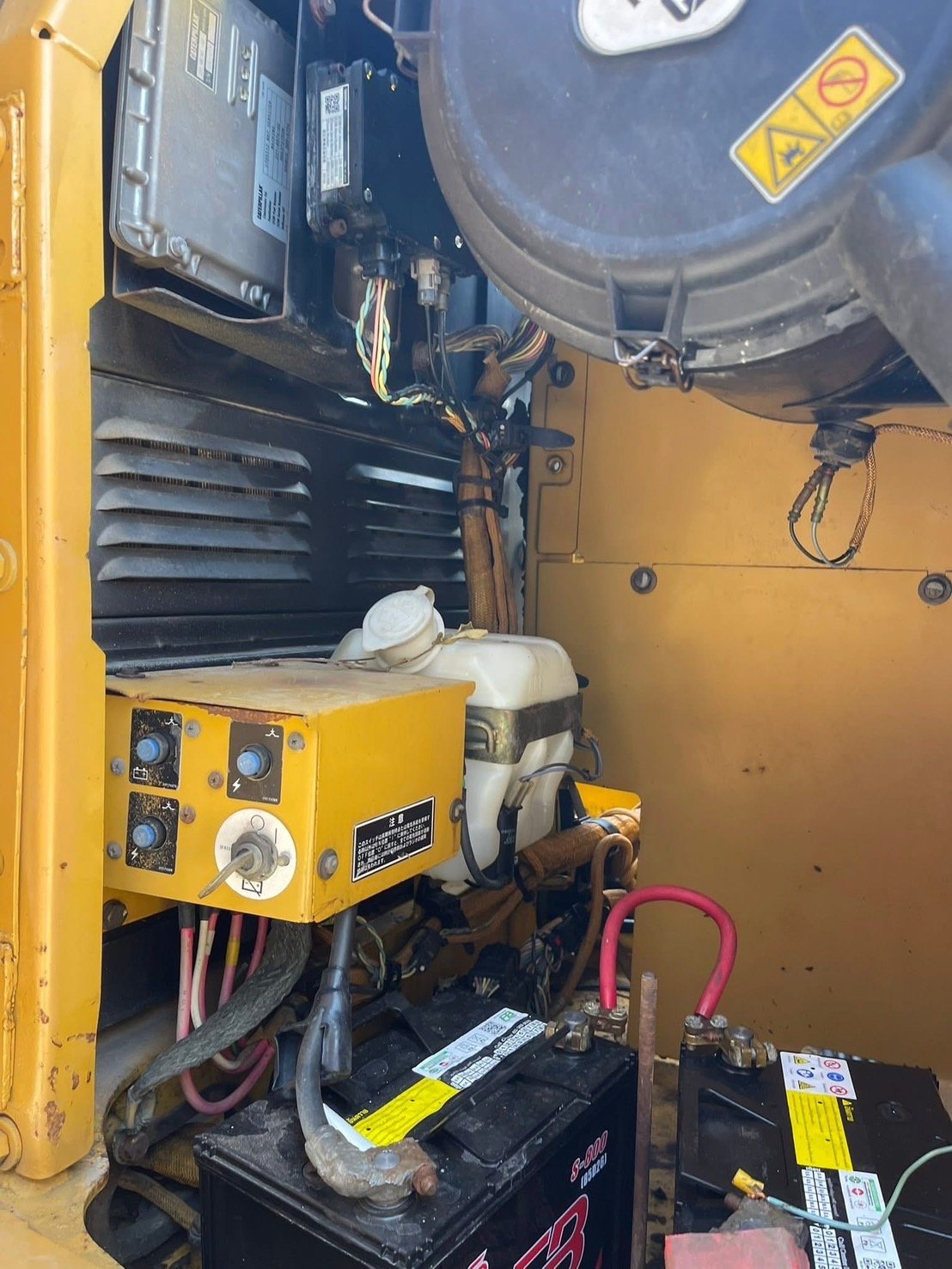 CAT320D กะบอกดำ (เก่าญี่ปุ่น) เครื่องปั้มแห้งสวย