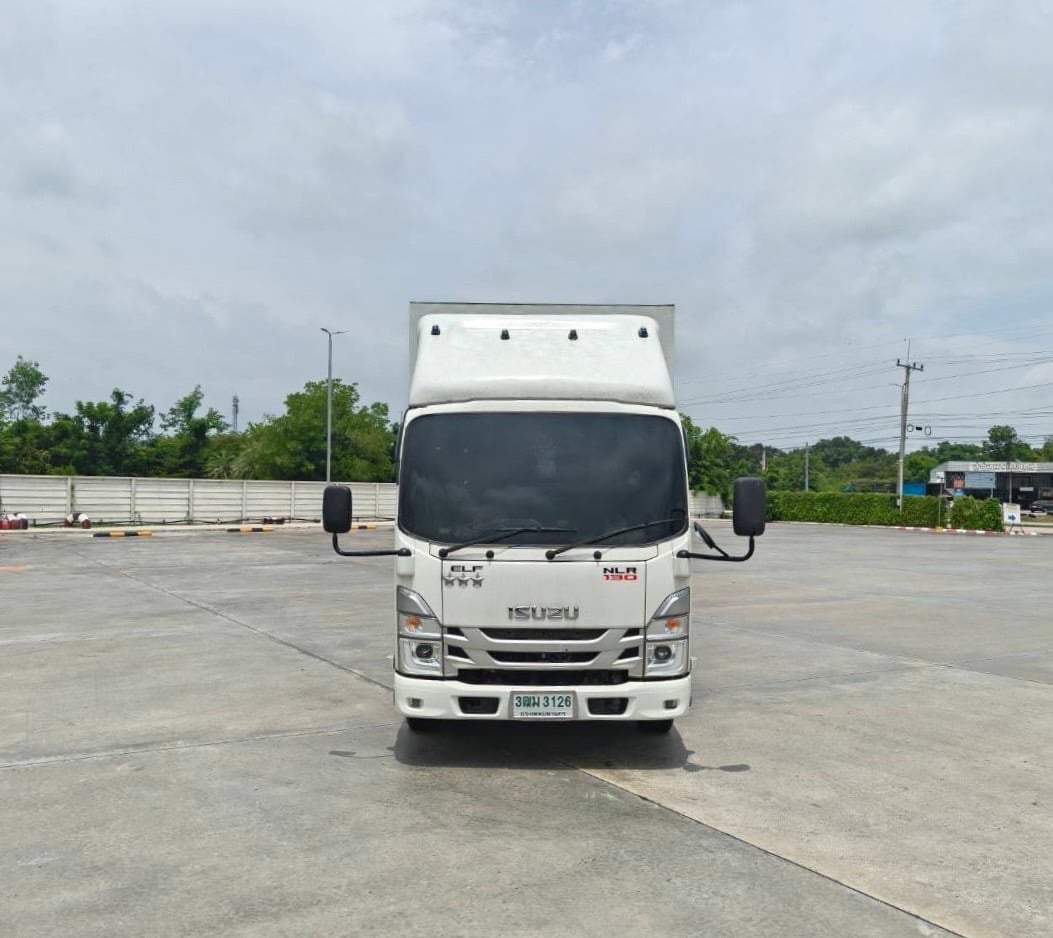 4ล้อ NEW NLR 130 เเรง ตู้เเห้ง 2 บาน ยาวใน 3.30
