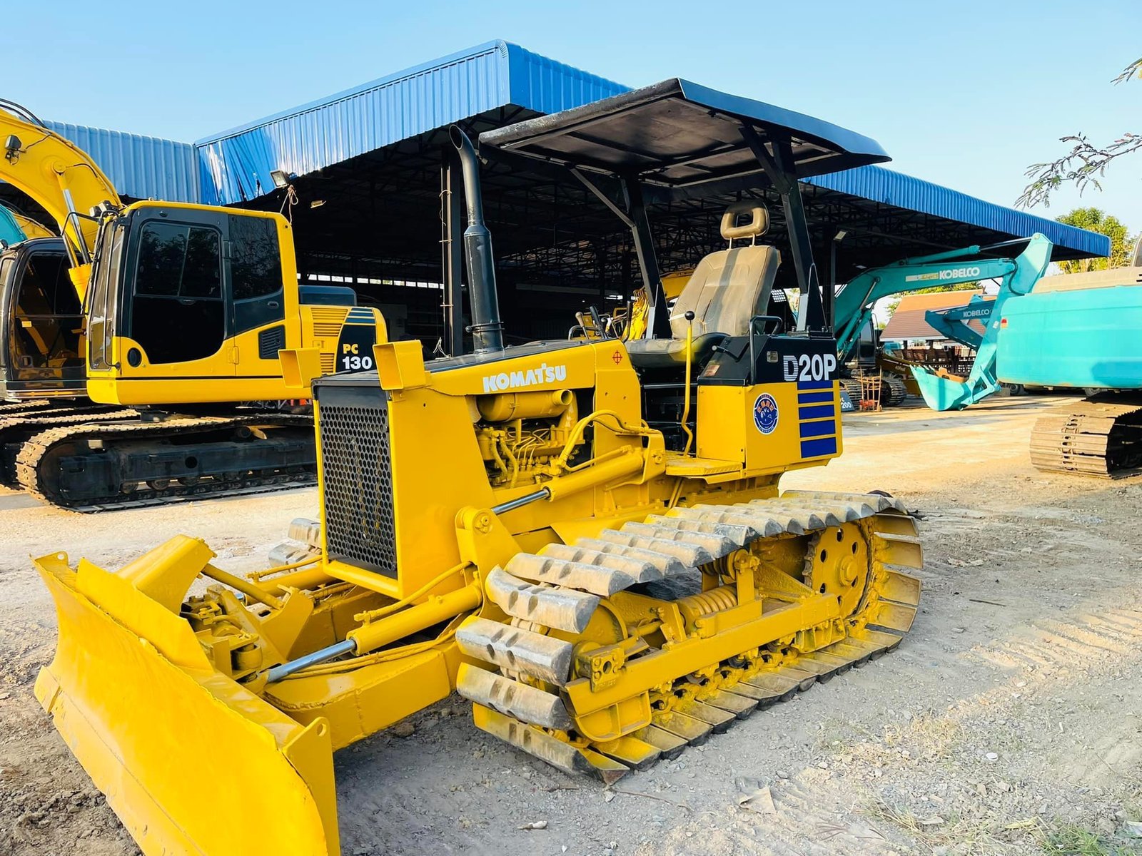 รถแทรกเตอร์ D20-6ใบมีดสไล รถแทรกเตอร์ D20-6ใบมีดสไล