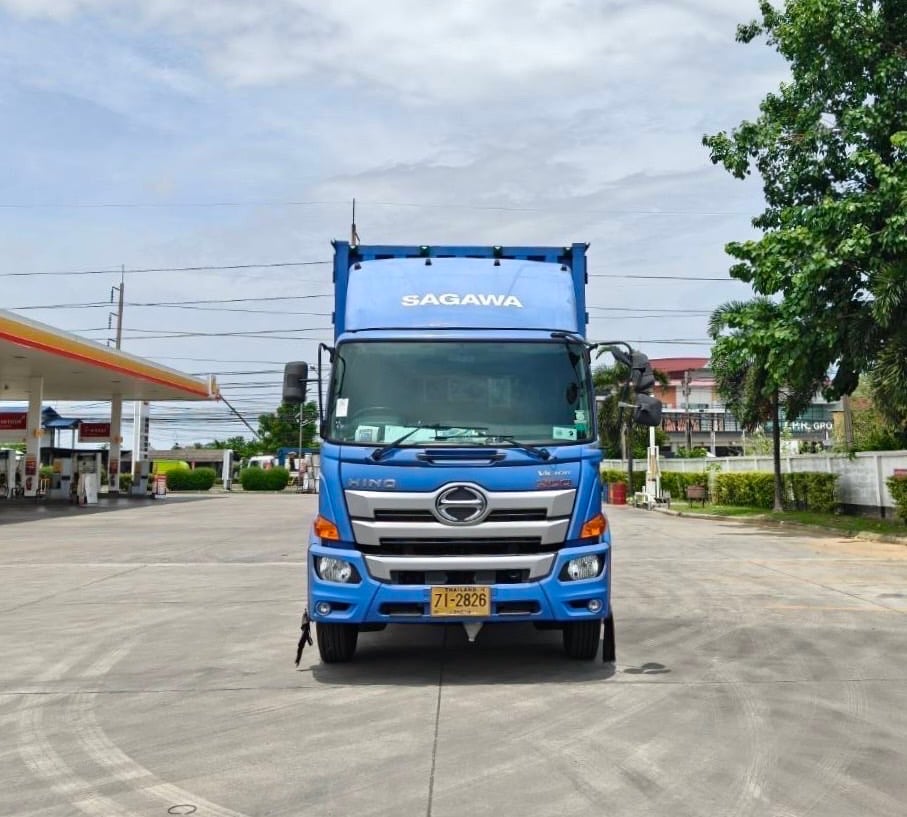 10 ล้อ VICTOR HINO FL8J 260 ตู้เเห้ง 10 ล้อ VICTOR HINO FL8J 260 ตู้เเห้ง