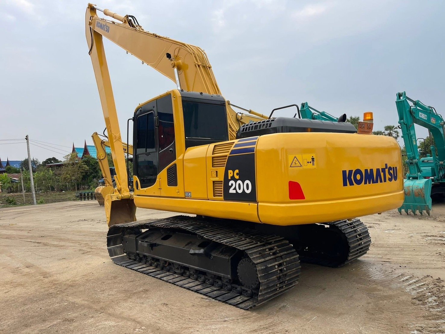 บุมยาว 16 เมตร ❗️ เล่มทะเบียน PC200-8 ช่วงล่างดี เครื่อง-ปั้มดี บุมยาว 16 เมตร ❗️ เล่มทะเบียน PC200-8 ช่วงล่างดี เครื่อง-ปั้มดี