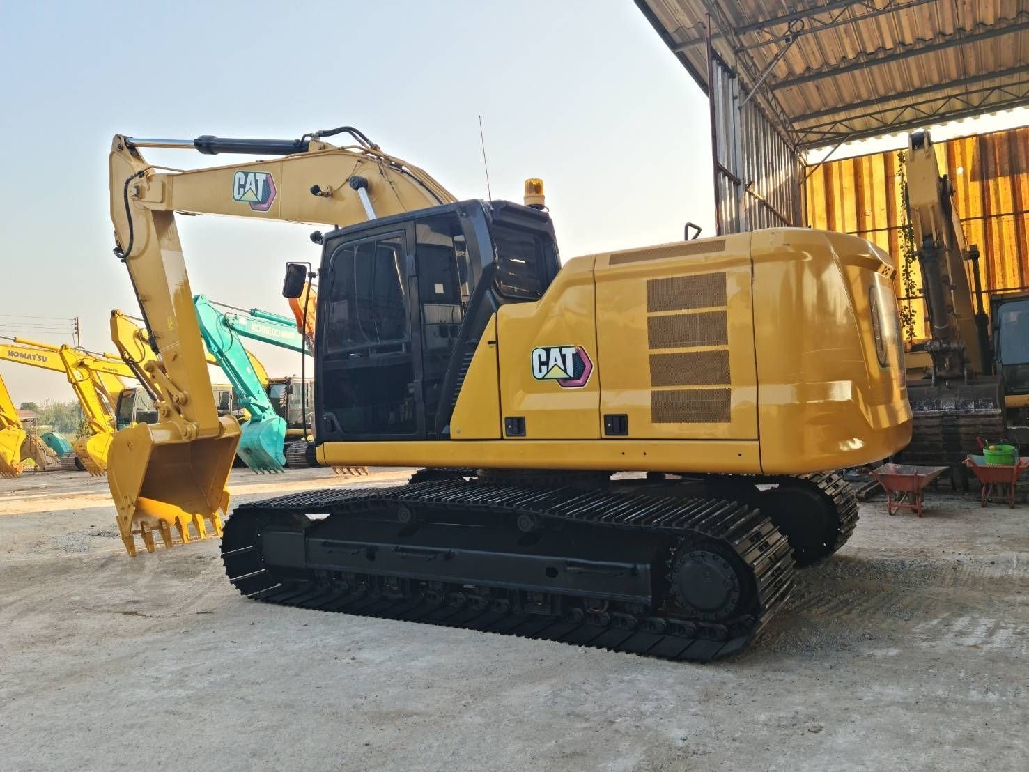 CAT323 NEXTGENT 323HFJM00919 เครี่อง 6 สูป ช่วงล่างเต็ม ไมล์ ชม 8100