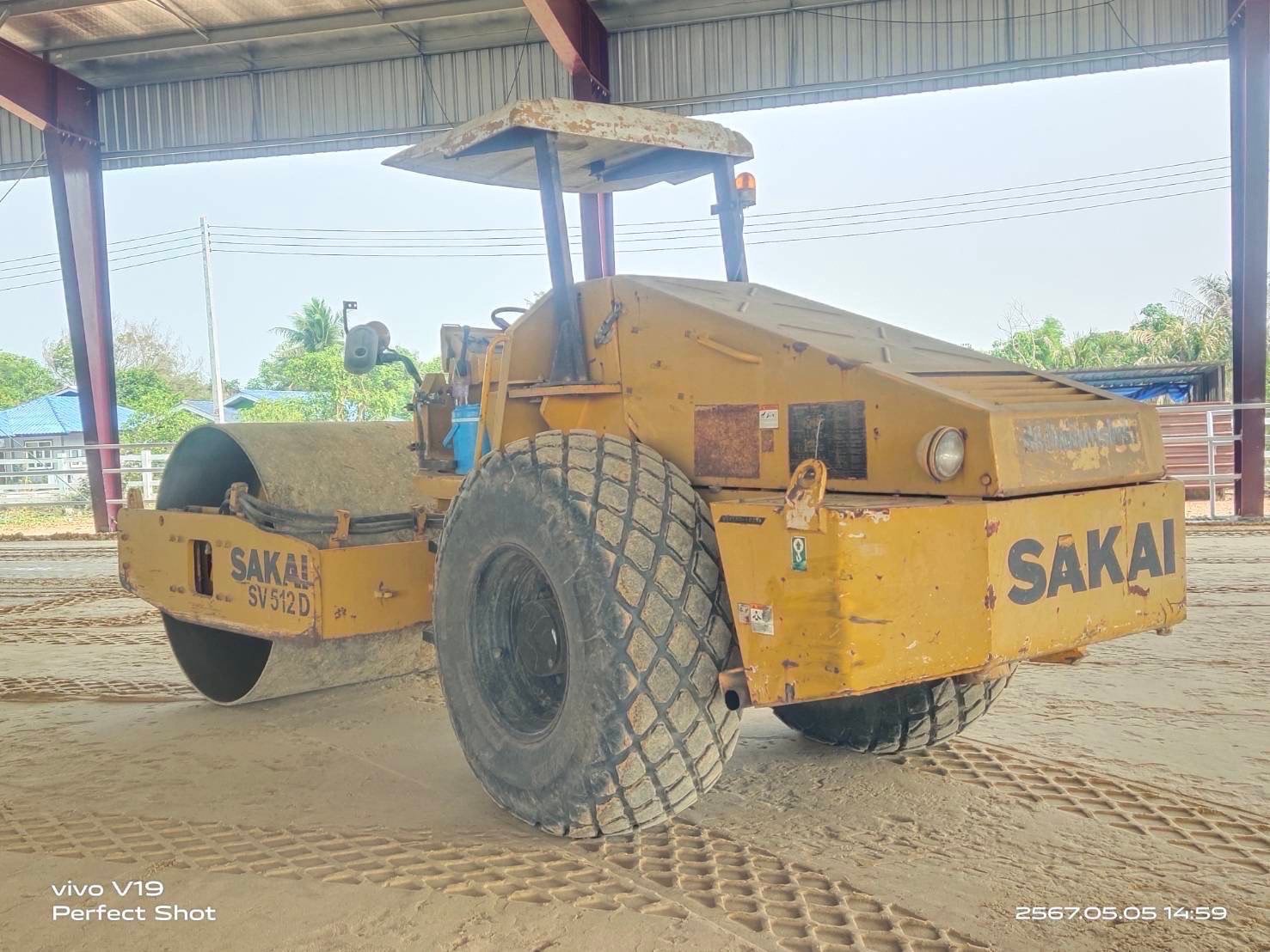 รถบดล้อเรียบ SV512 D สองเพลา สองเปือก