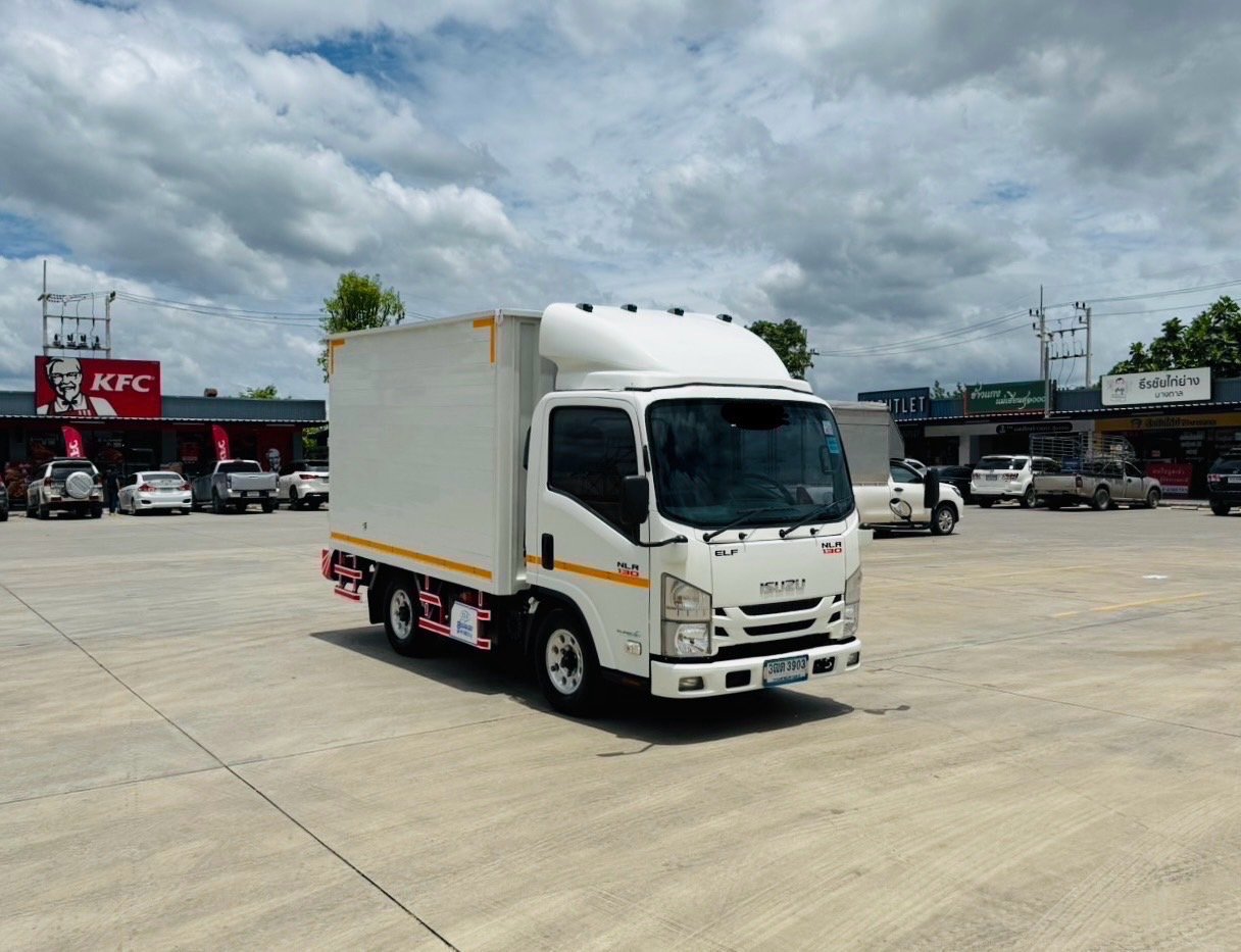 4ล้อ ป้ายไม่ติดเวลา NLR 130 เเรง ปี 2565 ตู้เเห้ง กว้าง 4ล้อ ป้ายไม่ติดเวลา NLR 130 เเรง ปี 2565 ตู้เเห้ง กว้าง