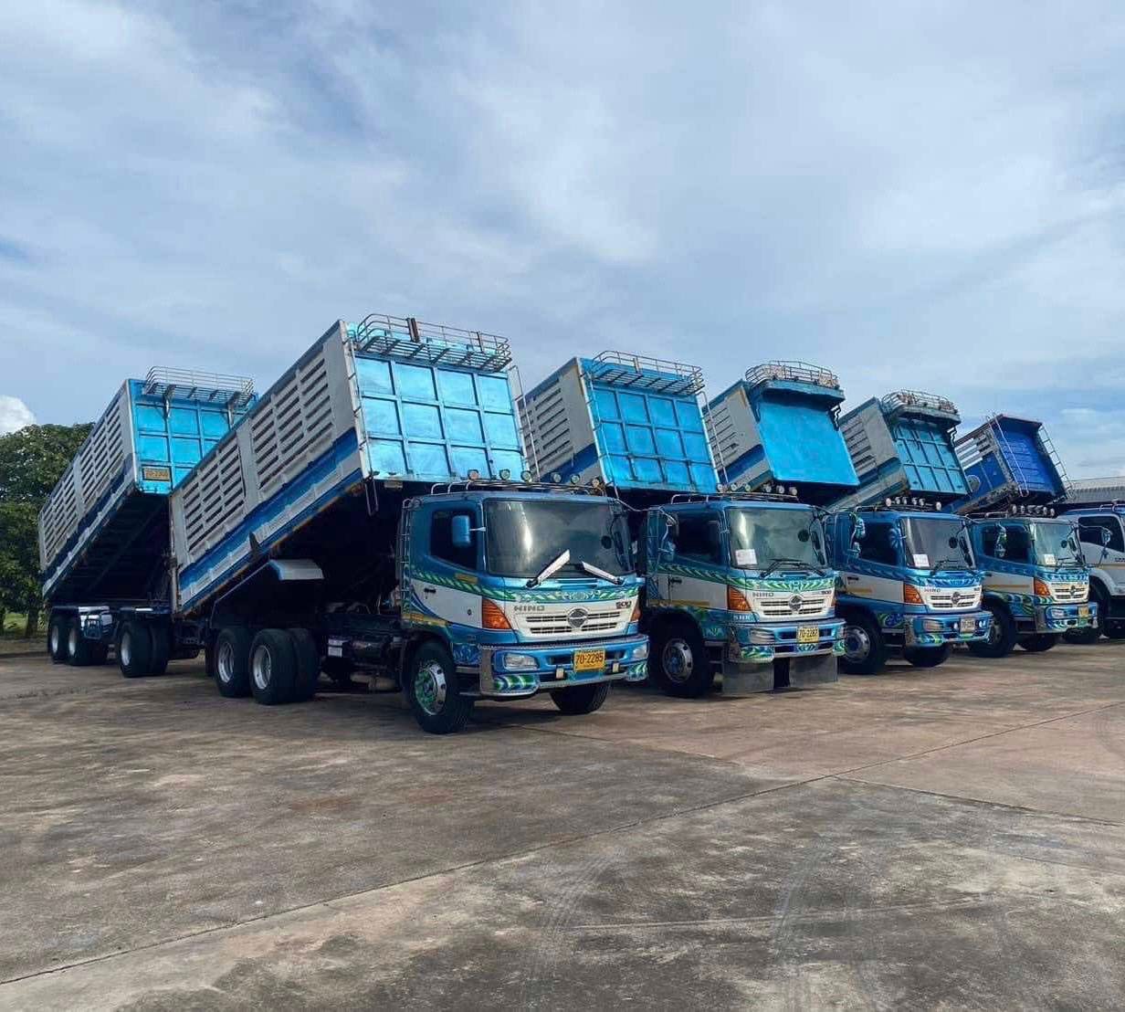 HINO ซีรี่ 500 270-260 ปี 2554-2556 พ่วงแม่ลูกดั้มพ์เกษตร HINO ซีรี่ 500 270-260 ปี 2554-2556 พ่วงแม่ลูกดั้มพ์เกษตร