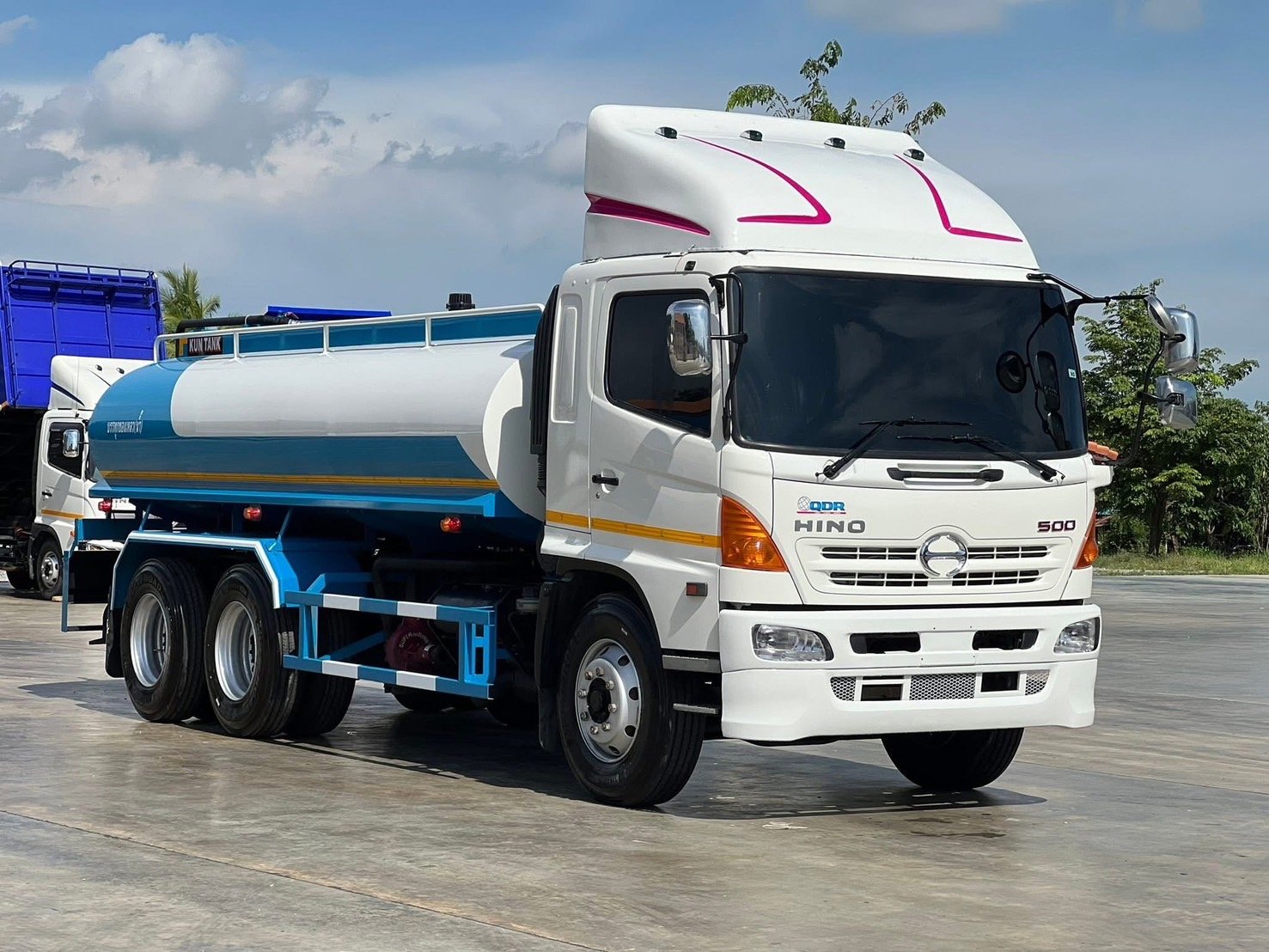 10ล้อ FM8J 251 สองเพลา ทุกน้ำ บรรจุ 12,000 ลิตร
