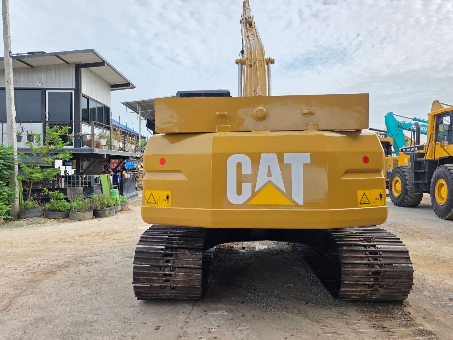 CAT320LC 1KI00342 บูมยาว 16 M.ไฟฟ้าครบ