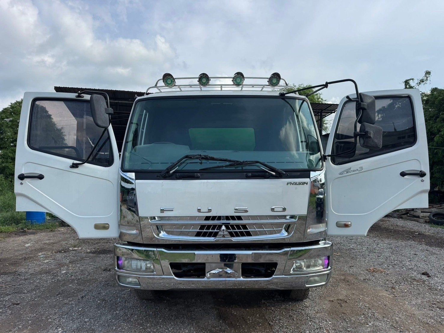 10ล้อทุกน้ำ MITSUBISHI FUSO เครื่อง 6M60 240 แรงโบ 10ล้อทุกน้ำ MITSUBISHI FUSO เครื่อง 6M60 240 แรงโบ