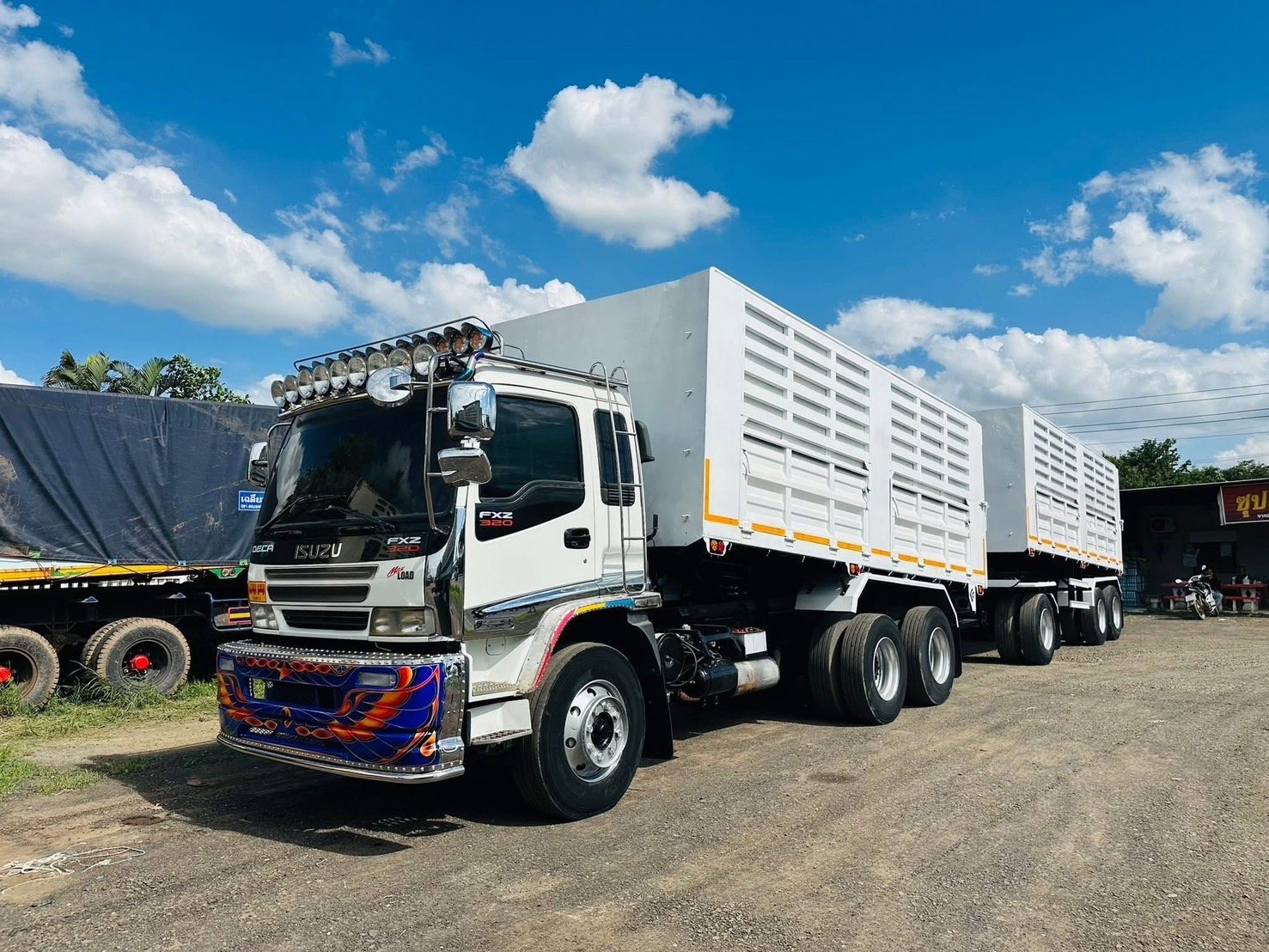 พ่วงแม่ลูก ISUZU เดก้า 320 ดั้มพ์คอกเกษตร บรรทุก 30 ตันกว่า
