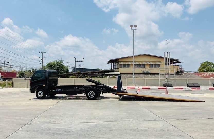 6ล้อ HINO XZU 136 สไลด์ ถาดกองพื้นสเเตนเหล็ด พร้อม