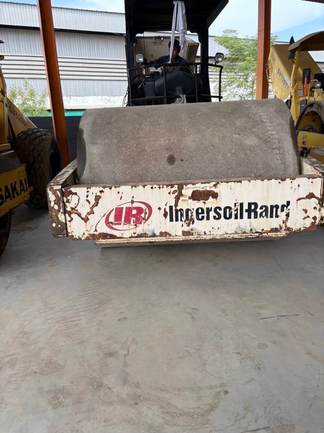 รถบท INGERSOLAND หนัก 20 ตัน เครี่อง-เกียดี ยางดีเลย รถบท INGERSOLAND หนัก 20 ตัน เครี่อง-เกียดี ยางดีเลย