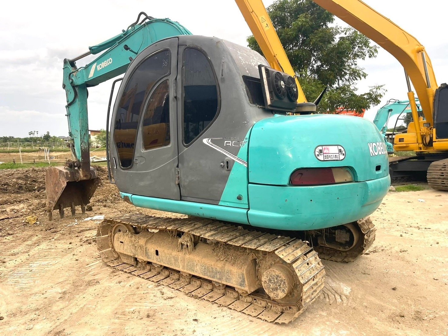 SK 60-5 ไฟฟ้าครบ ระบบดีมาก เครื่องดี SK 60-5 ไฟฟ้าครบ ระบบดีมาก เครื่องดี