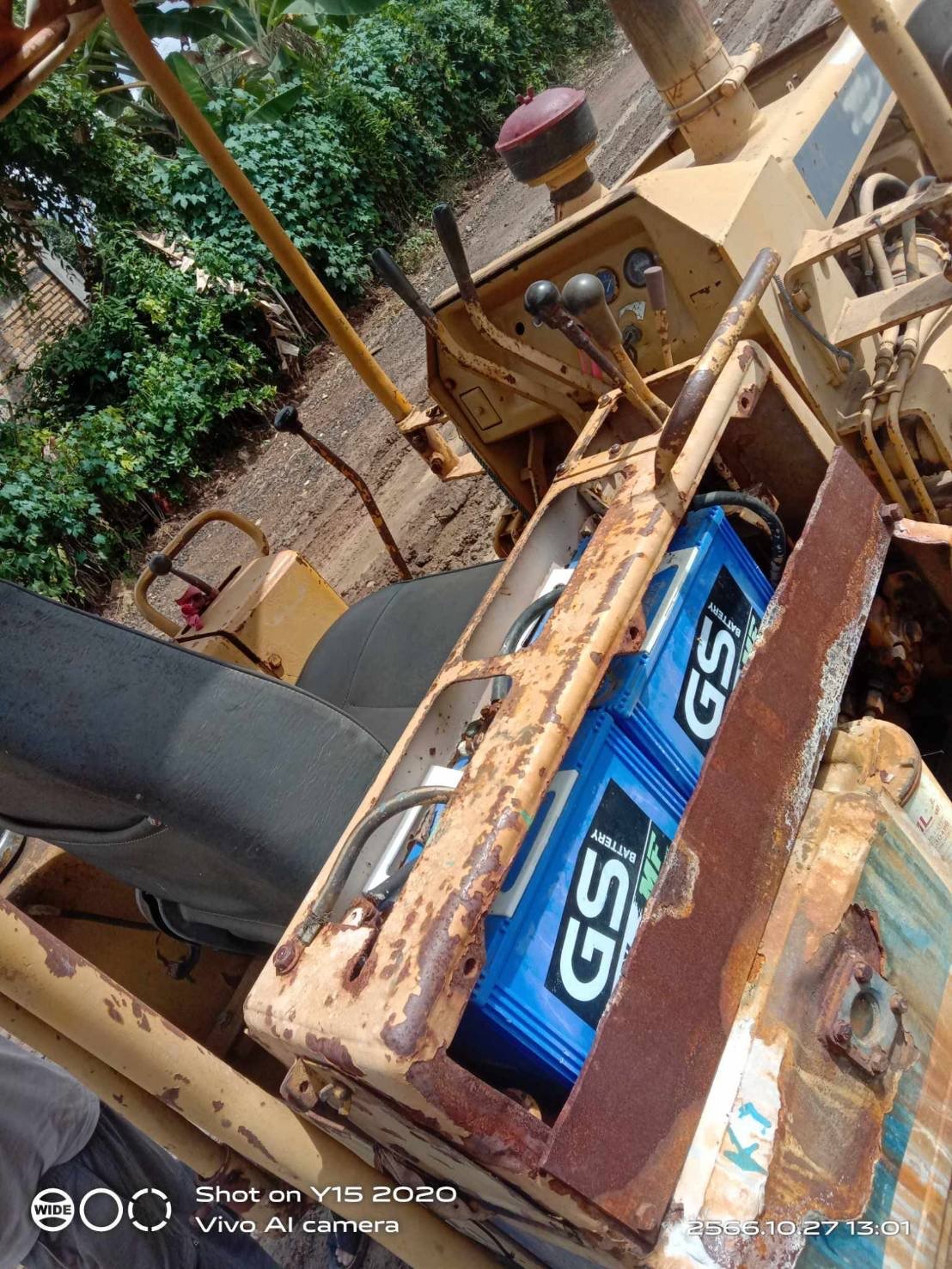 ขายด่วน แทรกเตอร์ komatsu d20a รุ่น 5 ขายด่วน แทรกเตอร์ komatsu d20a รุ่น 5