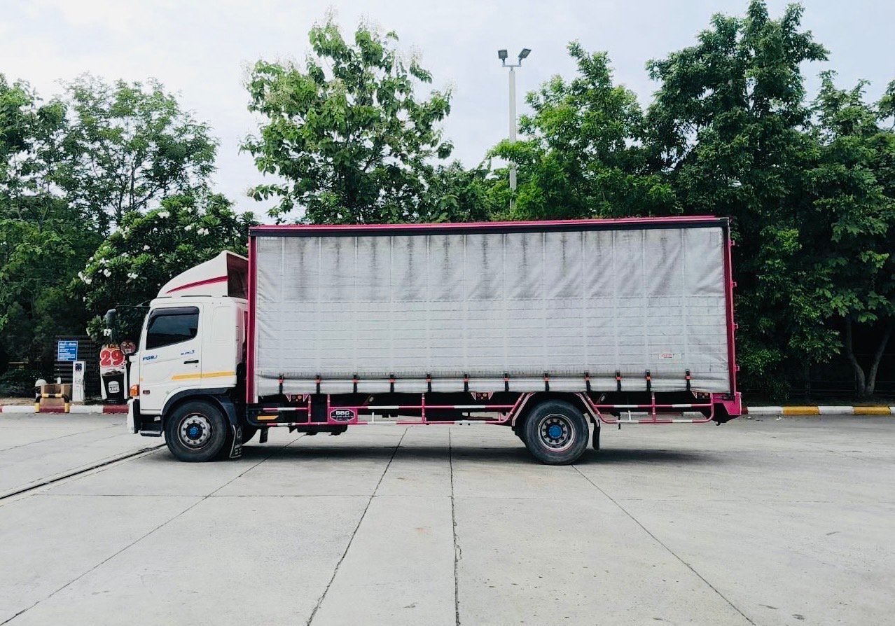 6 ล้อ HINO FG8J 240 แรง ตู้ผ้าใบ ยาว 7.80 เมตร อู่ BBC 6 ล้อ HINO FG8J 240 แรง ตู้ผ้าใบ ยาว 7.80 เมตร อู่ BBC
