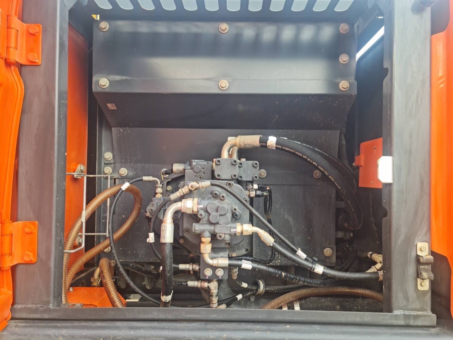 DOOSAN DX200A DOOSAN DX200A