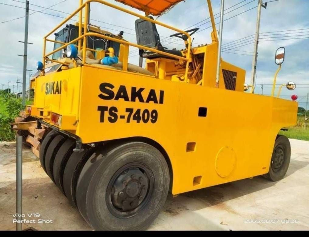 รถบด 9 ล้อยาง TS7409 ยางใหม่ 9 เส้น เ