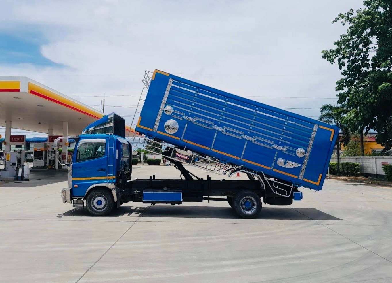 NEW FC9J 210 เเรง ดั้มพ์ปีเนี่ยยมเกษตรพื้นสแตนเหล็ด