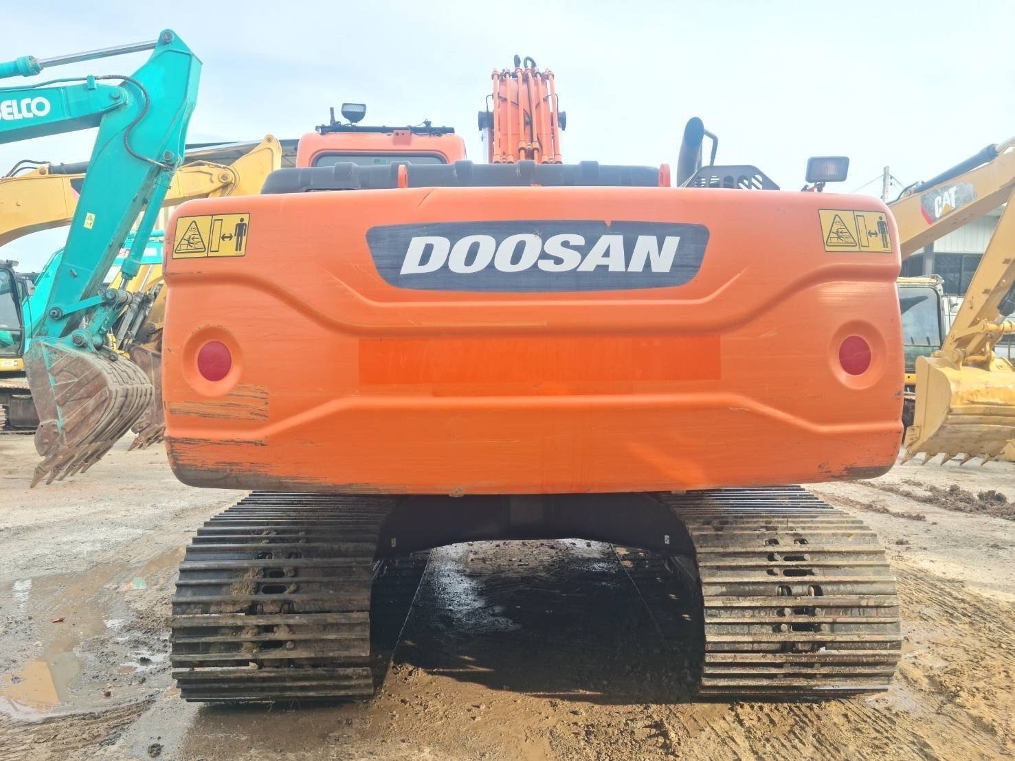 DOOSAN DX200A DOOSAN DX200A