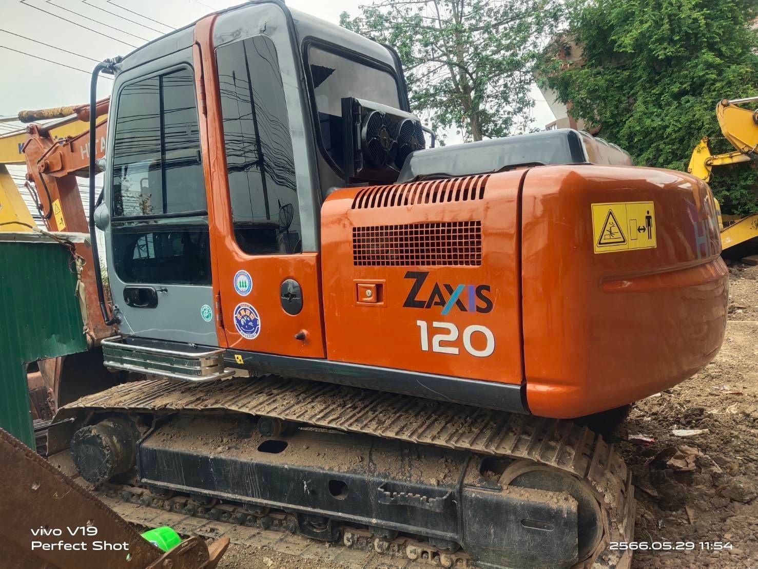 รถแบคโฮ ZX110-1