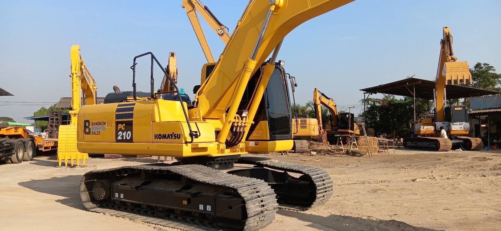 ไมล์ ชม 5500 ❗️ เล่มทะเบียน KOMATSU PC210-10 MO PM7000 ไมล์ ชม 5500 ❗️ เล่มทะเบียน KOMATSU PC210-10 MO PM7000