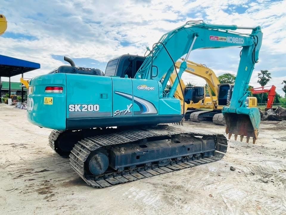 SK200-8YN12 สุเปอร ไฟฟ้าครบ ระบบเต็ม เครื่องปั้มแห้ง เอวแน่น SK200-8YN12 สุเปอร ไฟฟ้าครบ ระบบเต็ม เครื่องปั้มแห้ง เอวแน่น