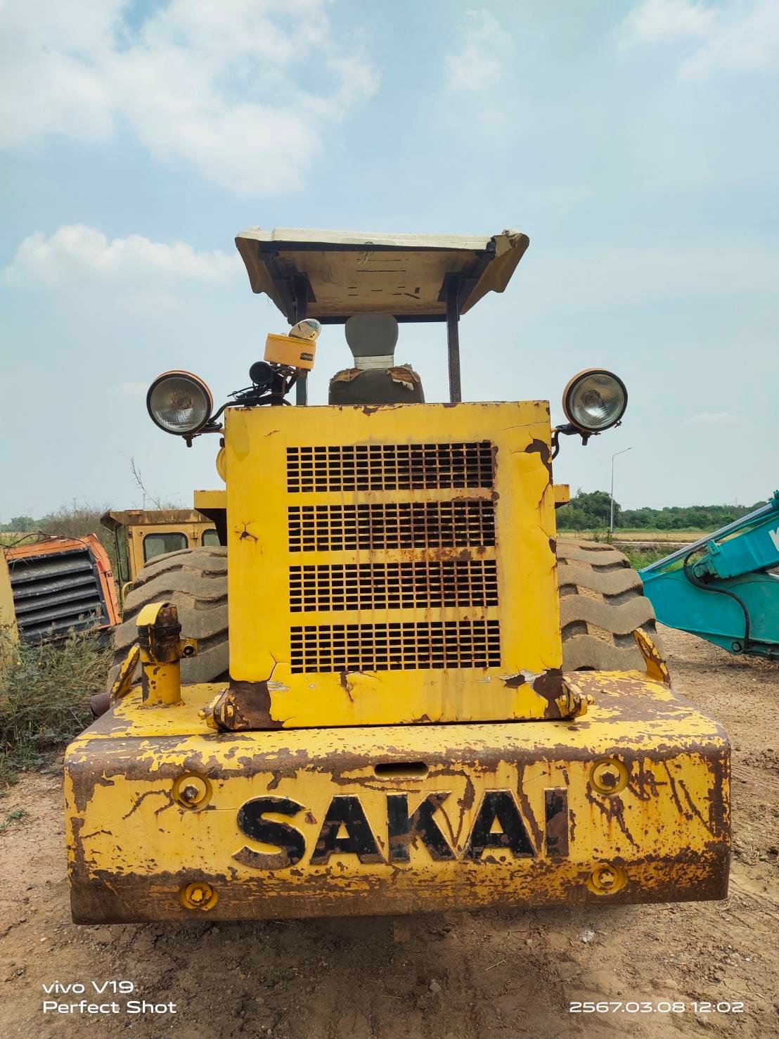 รถบดล้อเรียบ SAKAI SV500 
เพลาเดียว