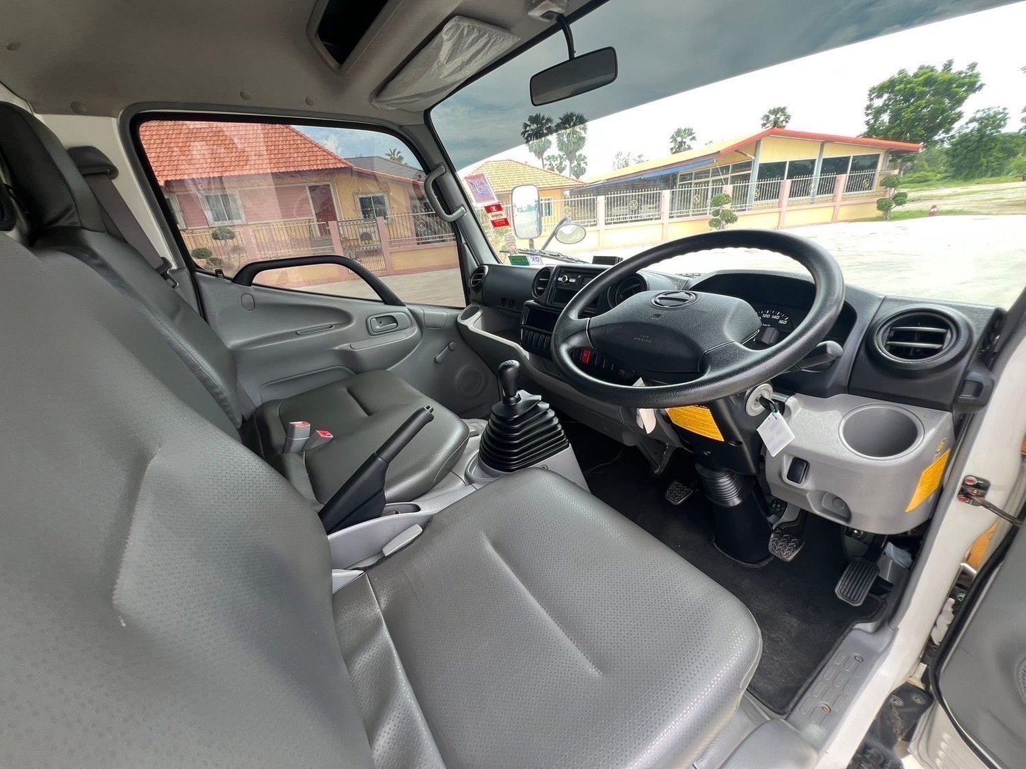 ไมล์ 59,799 ❗️ HINO INNOVATOR 300 XZU600R 150 แรง ไมล์ 59,799 ❗️ HINO INNOVATOR 300 XZU600R 150 แรง