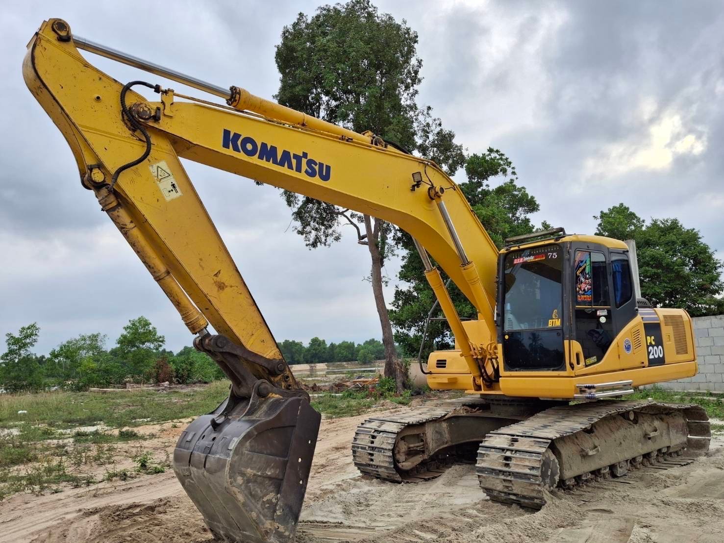 Komatsu PC200-7-ซีเรียล 80333 Komatsu PC200-7-ซีเรียล 80333
