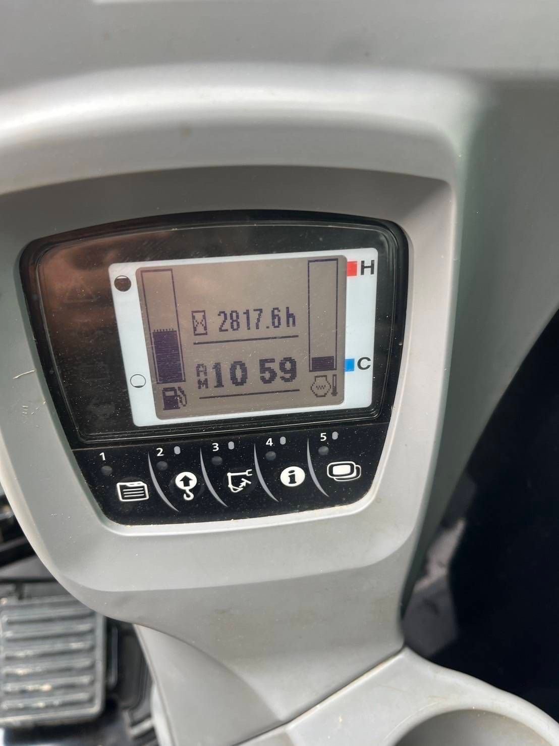 KUBOTA KX033 ตัวล่าสุด ไมล์ ช.ม 2800 เก๋งแอร์ KUBOTA KX033 ตัวล่าสุด ไมล์ ช.ม 2800 เก๋งแอร์