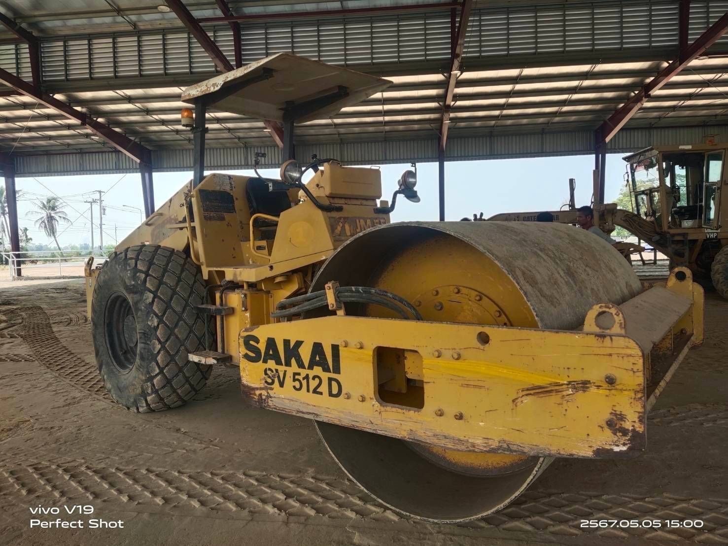 รถบด SV512 D สองเพลา สองเปือก เครื่องปั้มดี รถบด SV512 D สองเพลา สองเปือก เครื่องปั้มดี