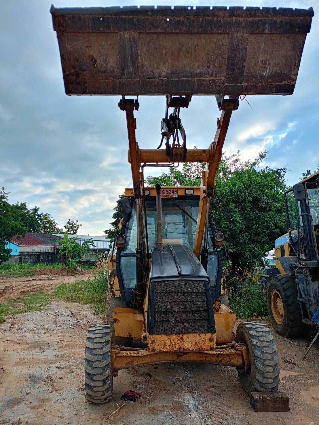 รถตัก CATERPILLAR 424D หน้าตักหลังขุด รถตัก CATERPILLAR 424D หน้าตักหลังขุด
