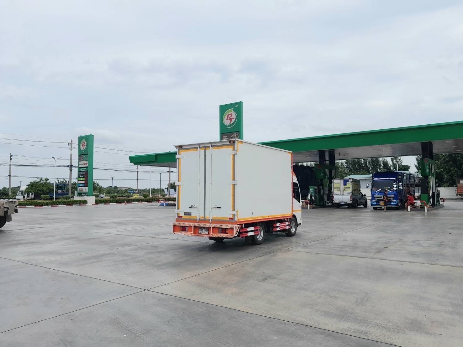 4ล้อ NEW NLR 130 ตู้เเห้ง 2 บาน ยาวใน 3.30 4ล้อ NEW NLR 130 ตู้เเห้ง 2 บาน ยาวใน 3.30