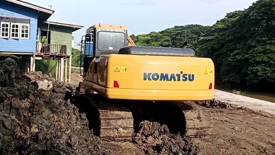 Komatsu PC200-7 ซีเรียลสูง 80856ระบบดี Komatsu PC200-7 ซีเรียลสูง 80856ระบบดี