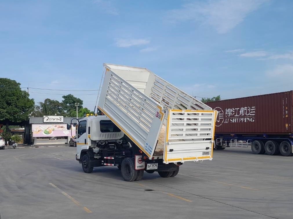 เข้าใหม่❗️ไมล์ 5,573 กิโล❗️NEW FRR 210 ดั้มสามิตร