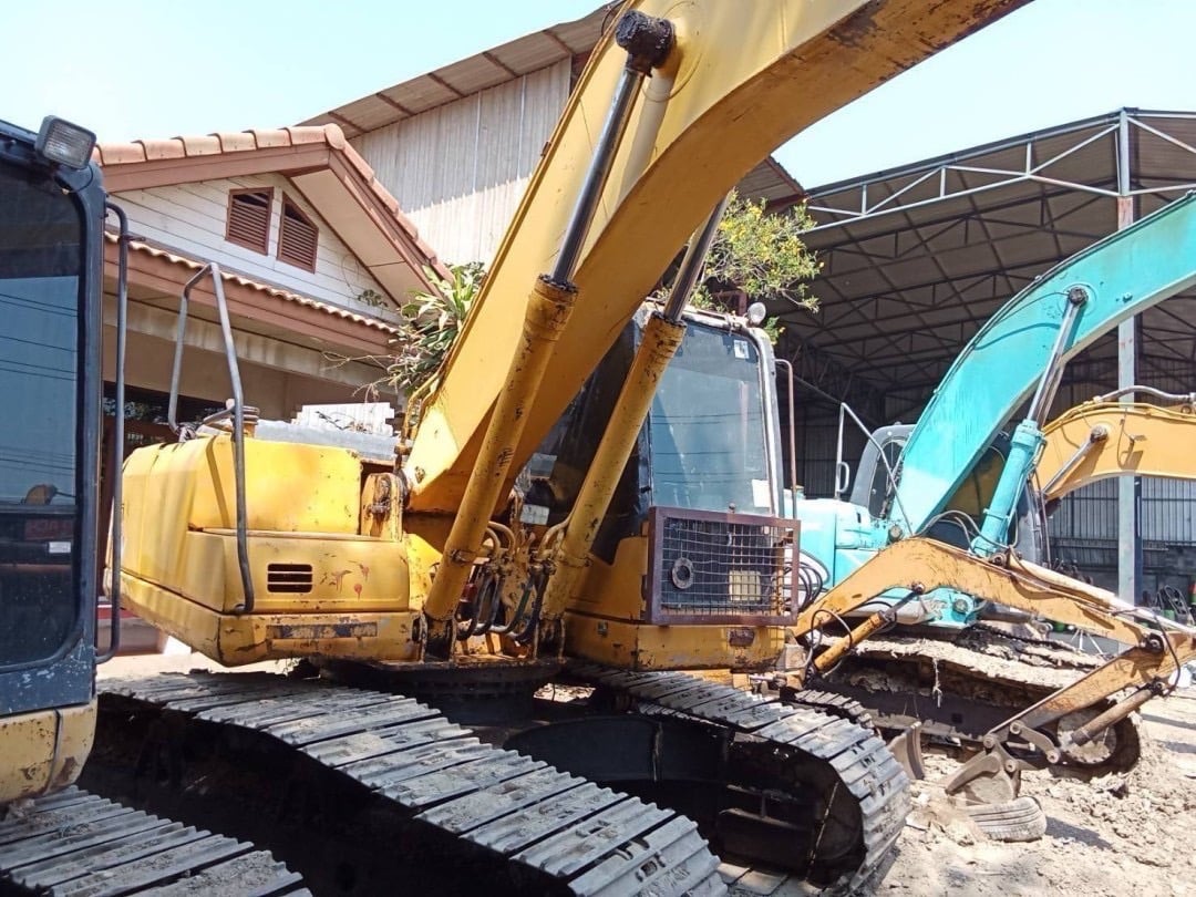 PC200-7 ช่วงล่างเต็ม PC200-7 ช่วงล่างเต็ม