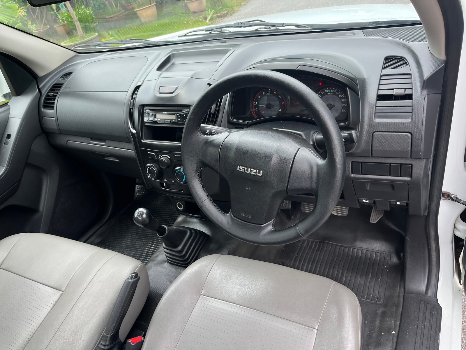 2019 Isuzu dmax 1.9 mt 6 เกียร์ ขาย 245,000.- ผ่อน 500072 สอบถาม 0853375537 2019 Isuzu dmax 1.9 mt 6 เกียร์ ขาย 245,000.- ผ่อน 500072 สอบถาม 0853375537