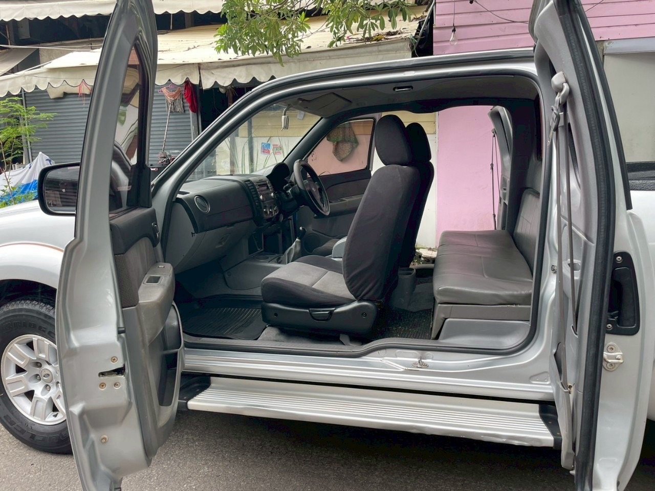 2009 ford ranger 2.5 cab ยกสูง ขาย 108000 เอกสารครบ สอบถาม 0853375537 2009 ford ranger 2.5 cab ยกสูง ขาย 108000 เอกสารครบ สอบถาม 0853375537