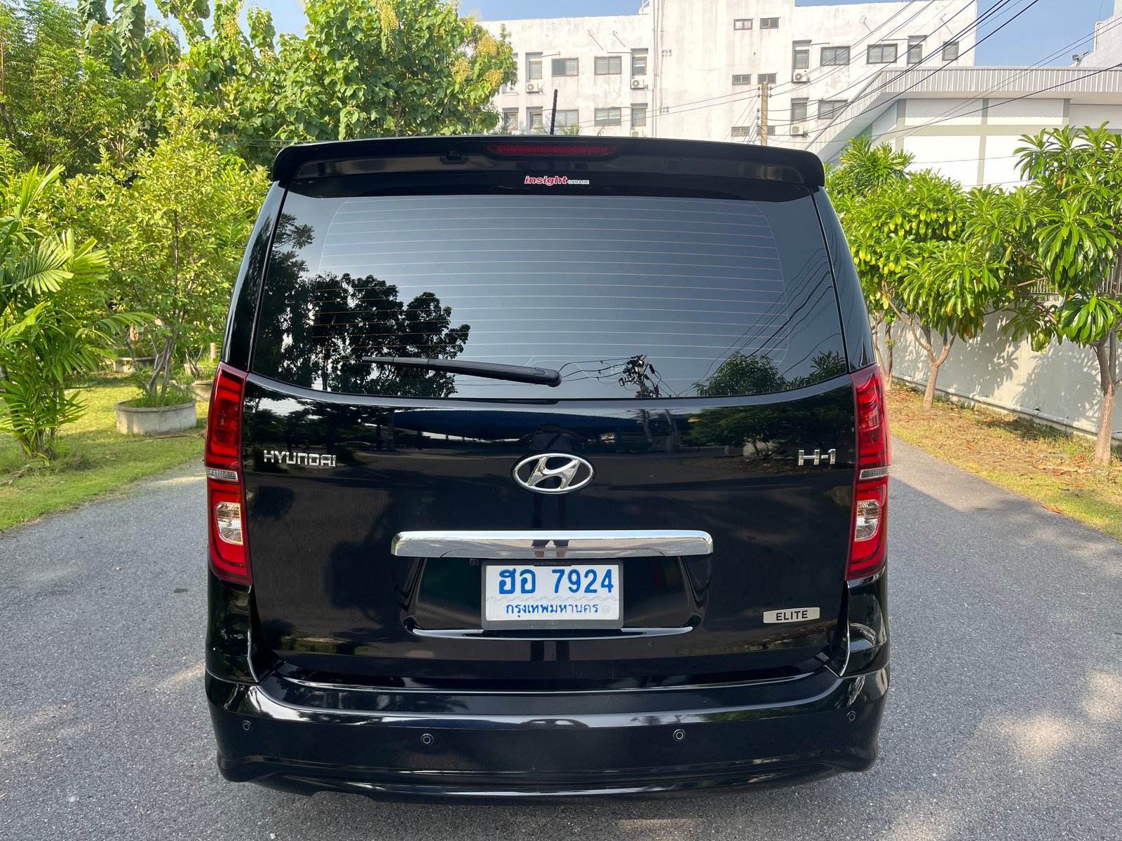 2019 Hyundai h1 2.5 elite ประตูไฟฟ้า ซ้าย ม่านบังแดด จอกลาง แอนดอย สีดำ แอร์ราว ขาย 775,000.- เอกสาร 2019 Hyundai h1 2.5 elite ประตูไฟฟ้า ซ้าย ม่านบังแดด จอกลาง แอนดอย สีดำ แอร์ราว ขาย 775,000.- เอกสาร