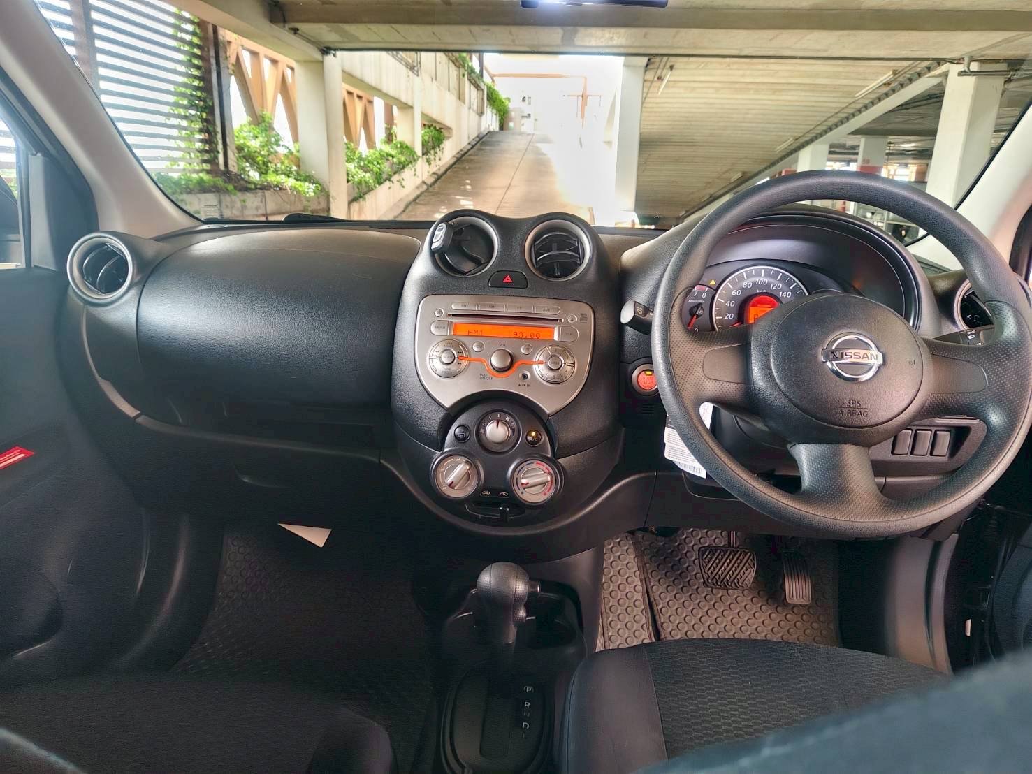 2013 Nissan march 1.2 EL ปี 2013