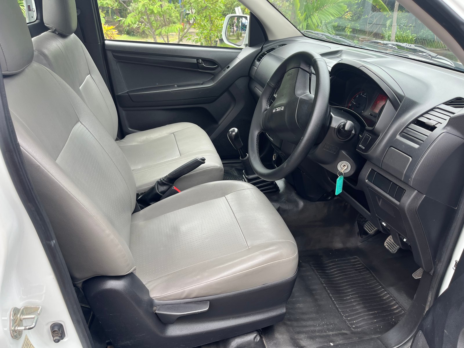 2019 Isuzu dmax 1.9 mt 6 เกียร์ ขาย 245,000.- ผ่อน 500072 สอบถาม 0853375537 2019 Isuzu dmax 1.9 mt 6 เกียร์ ขาย 245,000.- ผ่อน 500072 สอบถาม 0853375537