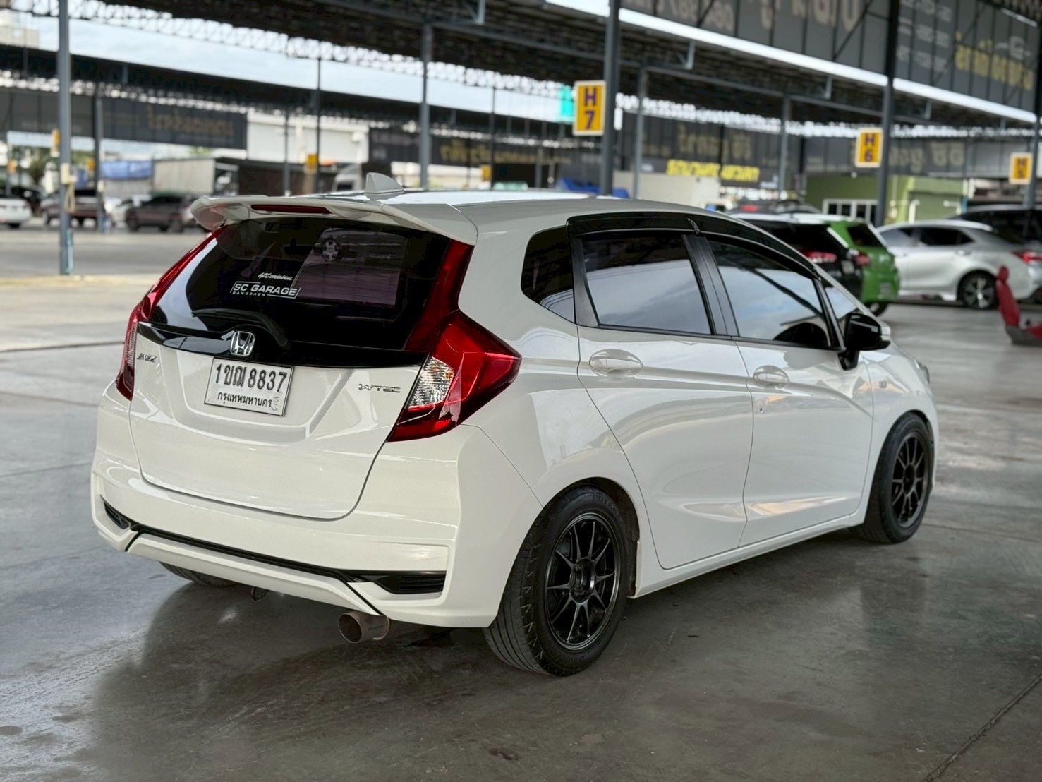 Honda jazz ตัวS สีขาว Y2020 ไมล์ 82,xxx KM