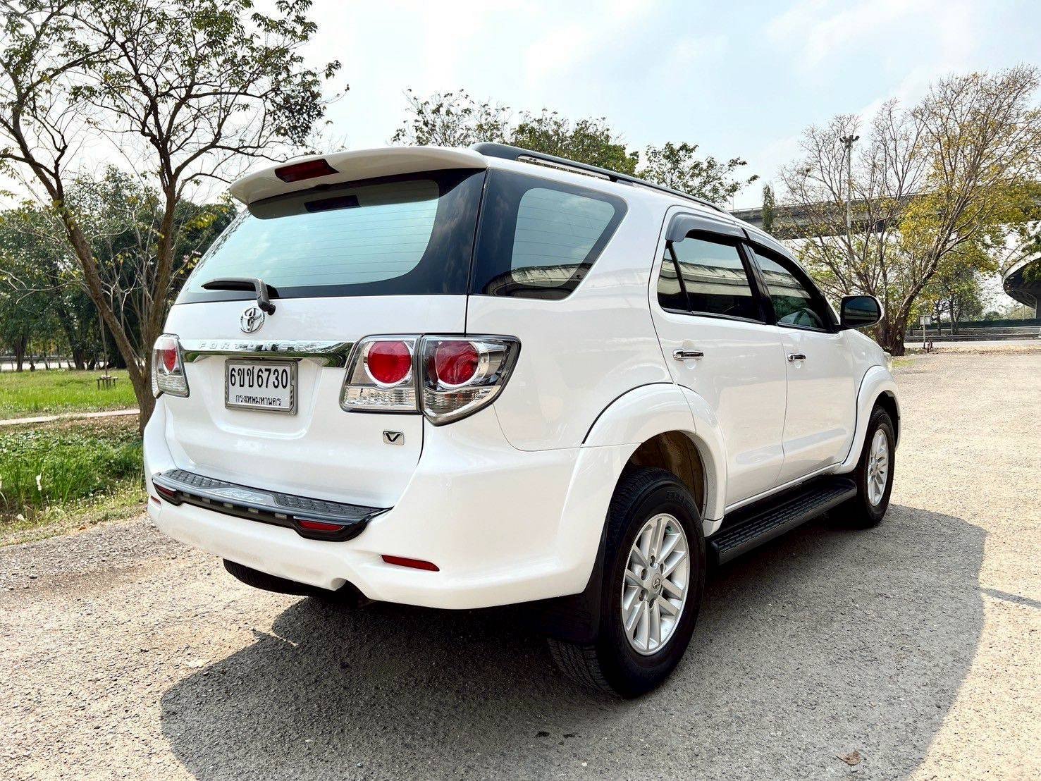 มาใหม่ Toyota 
Fortuner 2.5V. AT ปี 2014 vn turbo