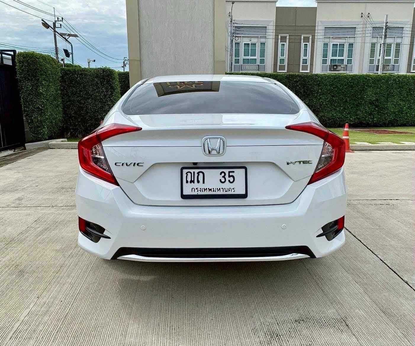 HONDA CIVIC FC 1.8 EL (MNC) 2019 รถสวย มือเดียว ประวัติศูนย์ Honda ทุกระยะ สีขาว สีบางเดิมทั้งคัน สม