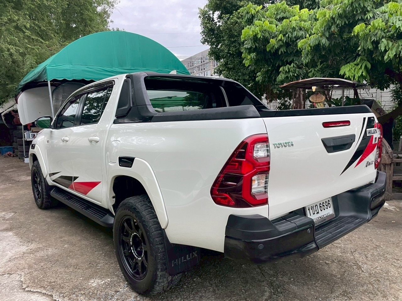 2022 Toyota revo 2.8 GR 4x4 ออโต้ 4ประตู มือเดียว ขาย 958000 รถสวยเดิม จอดมีนบุรี กทม สอบถาม 085 337 2022 Toyota revo 2.8 GR 4x4 ออโต้ 4ประตู มือเดียว ขาย 958000 รถสวยเดิม จอดมีนบุรี กทม สอบถาม 085 337