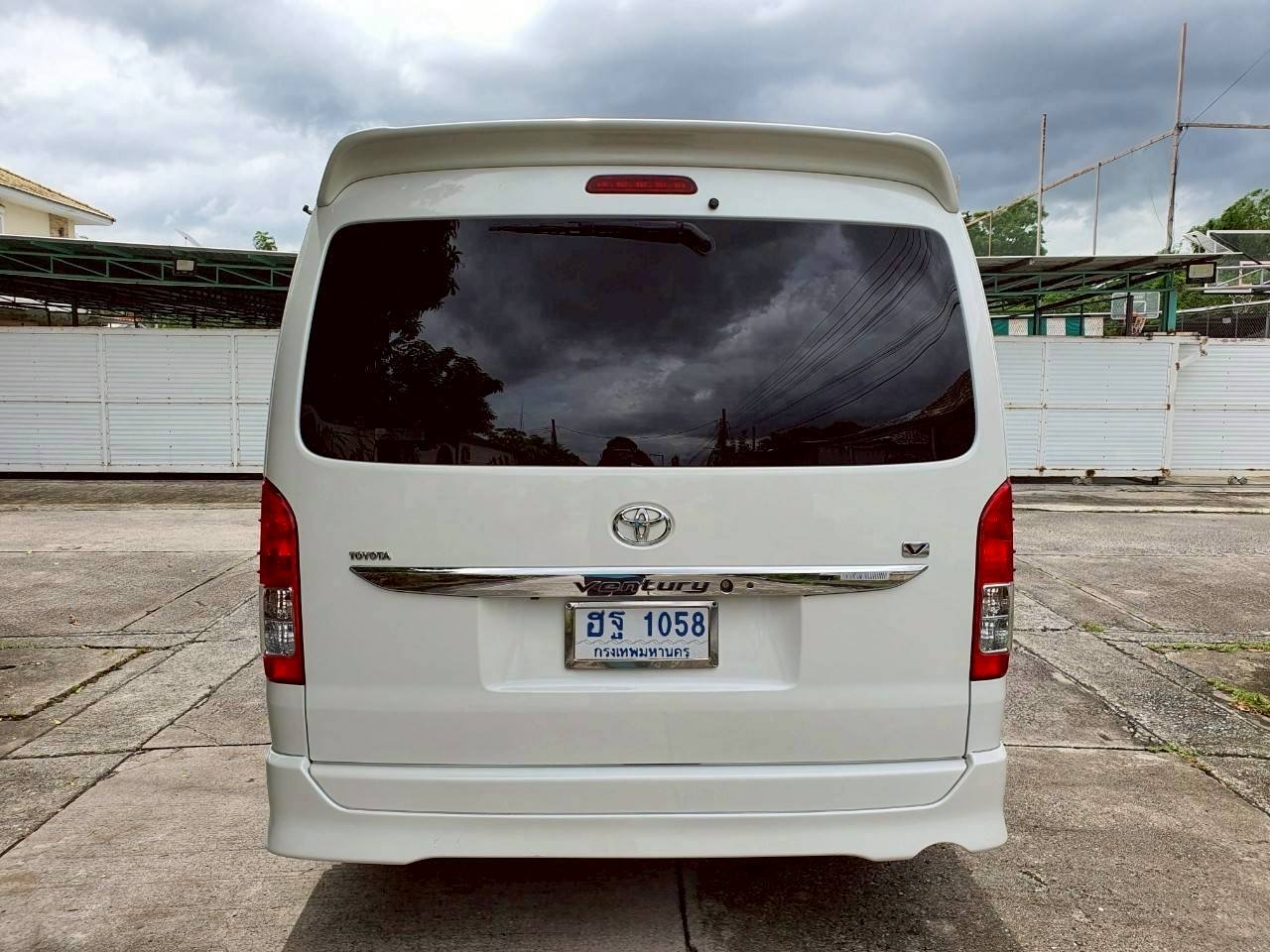 #TOYOTA VENTURY 3.V ปี2017 สีขาว #TOYOTA VENTURY 3.V ปี2017 สีขาว