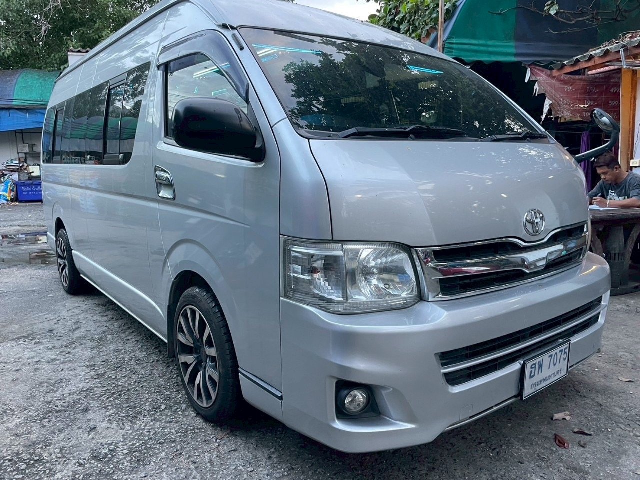 2012 Toyota commuter 2.5 mt ป้ายฟ้าแท้ ประตูดูด แอร์ไมรบัส ราคา 477,000.- อุปกรณ์รครบ วิ่ง 280,xxxkm 2012 Toyota commuter 2.5 mt ป้ายฟ้าแท้ ประตูดูด แอร์ไมรบัส ราคา 477,000.- อุปกรณ์รครบ วิ่ง 280,xxxkm