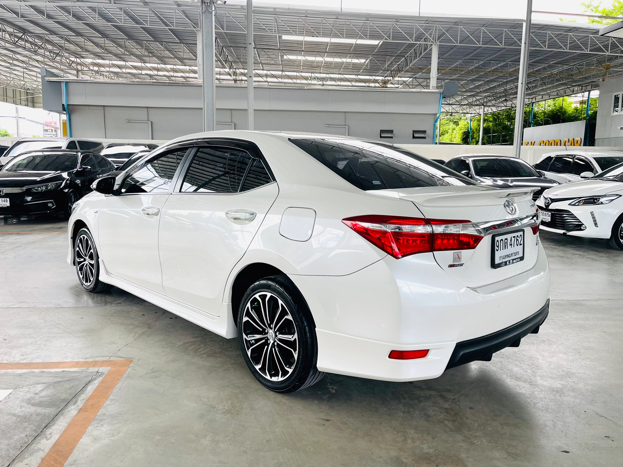 TOYOTA ALTIS 1.8 E Sport AUTO รถปี 2015 TOYOTA ALTIS 1.8 E Sport AUTO รถปี 2015
